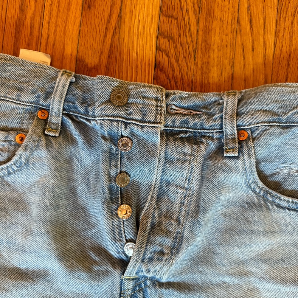 Levi's Light Blue Denim Jean Shorts - Picture 2 of 5